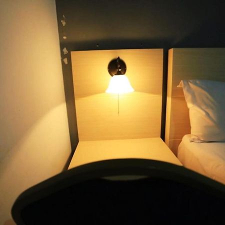 Urbanview Hotel Mulia Indah Palopo 외부 사진