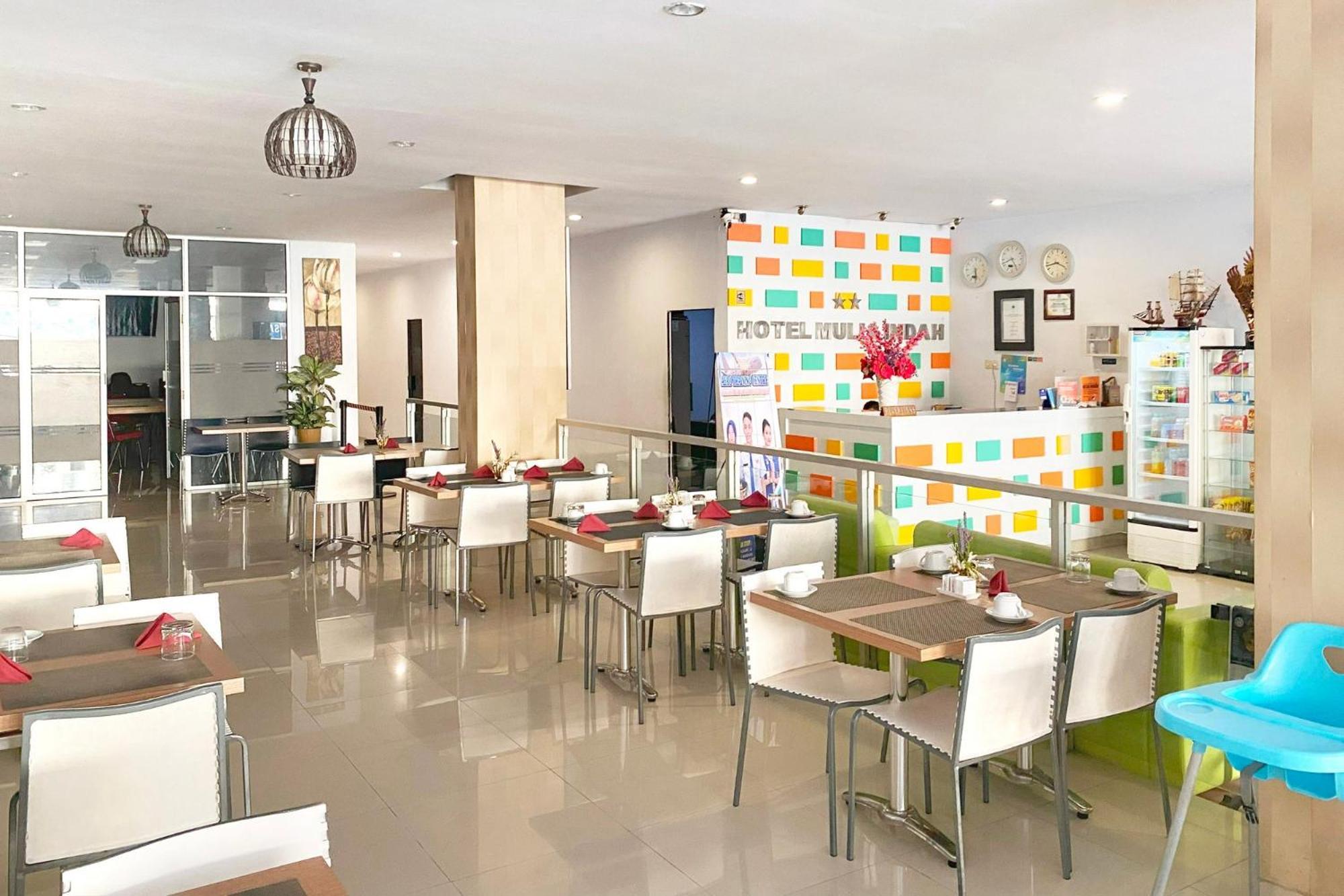 Urbanview Hotel Mulia Indah Palopo 외부 사진