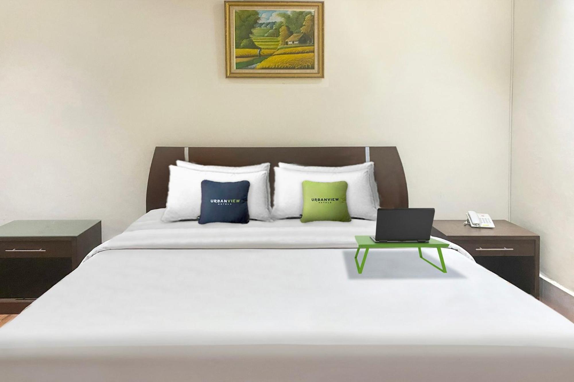Urbanview Hotel Mulia Indah Palopo 외부 사진